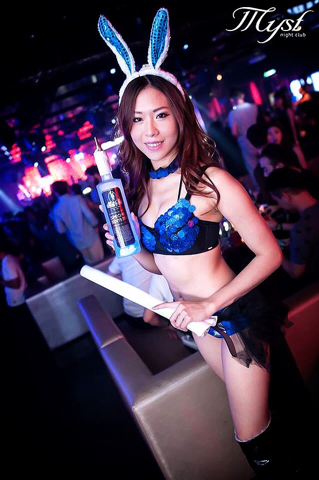 spring vodka 兔兔伏特加酒吧活動